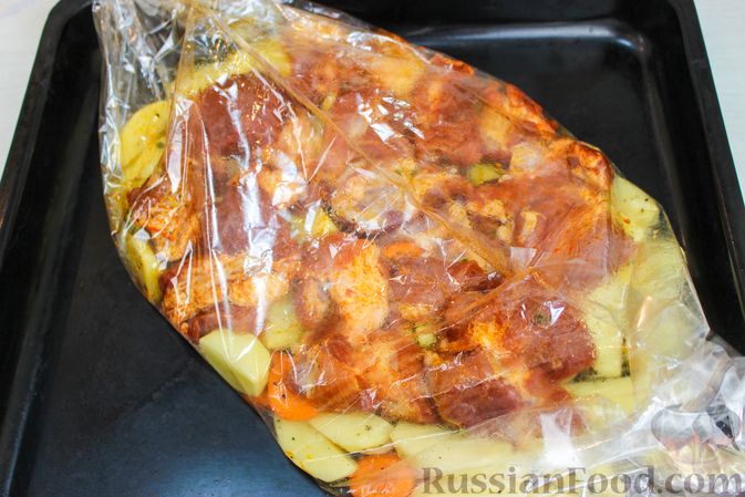 Картошка с курицей в рукаве в духовке - 10 рецептов с фото пошагово