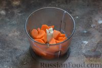 Фото приготовления рецепта: Запеканка из куриного фарша с брокколи, морковью и луком - шаг №4