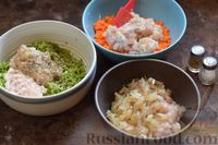 Фото приготовления рецепта: Запеканка из куриного фарша с брокколи, морковью и луком - шаг №8