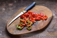 Фото приготовления рецепта: Тушёные зелёные помидоры с перцем и чесноком - шаг №4