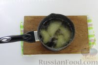 Фото приготовления рецепта: Вареники с капустой и грибами, жаренные во фритюре - шаг №16