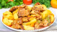 Фото к рецепту: Мясо с картошкой в рукаве (в духовке)