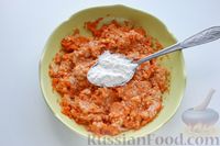 Фото приготовления рецепта: Котлеты из моркови и овсяных хлопьев - шаг №7