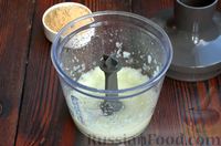 Фото приготовления рецепта: "Ложные чебуреки" из куриного фарша с помидорами и плавленым сыром - шаг №2