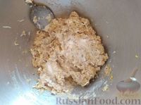 Фото приготовления рецепта: Форшмак из копчёной и солёной сельди, с картошкой и яйцами - шаг №6