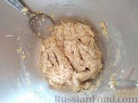 Фото приготовления рецепта: Форшмак из копчёной и солёной сельди, с картошкой и яйцами - шаг №7