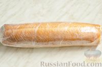 Фото приготовления рецепта: Морковный рулет с мясным фаршем и сливочным сыром - шаг №19
