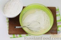 Фото приготовления рецепта: Бездрожжевые пирожки на кефире, с тушёной капустой (в духовке) - шаг №5