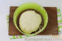 Фото приготовления рецепта: Бездрожжевые пирожки на кефире, с тушёной капустой (в духовке) - шаг №6