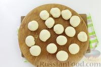 Фото приготовления рецепта: Бездрожжевые пирожки на кефире, с тушёной капустой (в духовке) - шаг №11