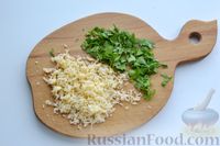 Фото приготовления рецепта: Макароны с индейкой и грибами в томатном соусе - шаг №12