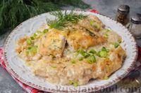 Фото приготовления рецепта: Куриные отбивные в сливочно-сырном соусе - шаг №11