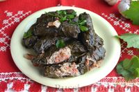 Фото приготовления рецепта: Долма с рыбным фаршем и гречкой, в томатном соусе - шаг №17