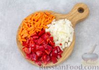 Фото приготовления рецепта: Свинина, тушенная с овощами в томатном соусе (в сковороде) - шаг №3