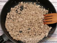 Фото приготовления рецепта: Запеканка из тыквы с фаршем и сыром - шаг №4