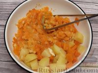 Фото приготовления рецепта: Тыквенно-картофельная запеканка с капустой - шаг №5