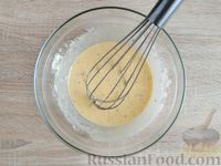 Фото приготовления рецепта: Цветная капуста, жаренная с яйцами, сладким перцем и сыром - шаг №7