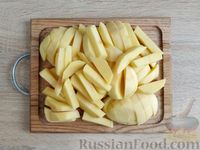Фото приготовления рецепта: Картошка, тушенная с куриными сердечками и сладким перцем - шаг №11