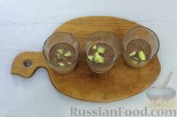 Фото приготовления рецепта: Шоколадный чиа-пудинг с киви и бананом - шаг №8