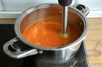 Фото приготовления рецепта: Томатный суп-пюре с цветной капустой и сладким перцем - шаг №8