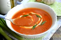 Фото приготовления рецепта: Томатный суп-пюре с цветной капустой и сладким перцем - шаг №11