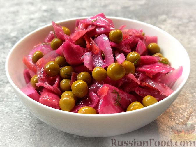 Салат с маринованной капустой и грибами – кулинарный рецепт