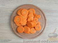 Фото приготовления рецепта: Маринованная капуста "Пелюстка" со свёклой и морковью - шаг №3