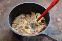 Фото приготовления рецепта: Вареники с картошкой, беконом и луком - шаг №12