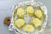 Фото приготовления рецепта: Картофельные "лодочки" с куриным фаршем и сыром (в духовке) - шаг №9