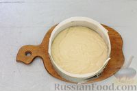 Фото приготовления рецепта: Пирог на сгущённом молоке (без яиц) - шаг №7