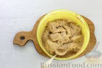 Фото приготовления рецепта: Жареное куриное филе в сметанно-соевом кляре - шаг №6