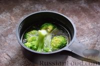 Фото приготовления рецепта: Картофельная запеканка с брокколи и морковью - шаг №5