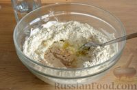 Фото приготовления рецепта: Картофельная фокачча с вялеными помидорами и маслинами - шаг №5