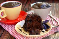 Фото приготовления рецепта: Шоколадно-кофейный кекс в кружке (в микроволновке) - шаг №15