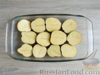 Фото приготовления рецепта: Картофель, запечённый с салом и грибами - шаг №4
