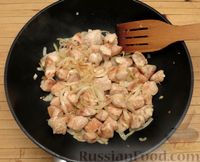 Фото приготовления рецепта: Овощное рагу с курицей и консервированной фасолью - шаг №6