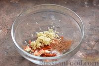Фото приготовления рецепта: Утиные окорочка в соево-медовом маринаде, запечённые с картофелем и яблоками - шаг №2
