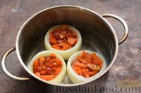 Фото приготовления рецепта: Перловая каша, запечённая с луком, фаршированным овощами, и беконом - шаг №9