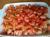 Фото приготовления рецепта: Запеканка из макарон с курицей и помидорами - шаг №6