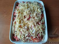 Фото приготовления рецепта: Запеканка из макарон с курицей и помидорами - шаг №9