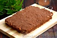 Фото приготовления рецепта: Шоколадный насыпной пирог с творогом - шаг №11