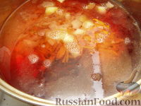 Фото приготовления рецепта: Красный борщ с фрикадельками - шаг №5