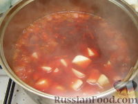 Фото приготовления рецепта: Красный борщ с фрикадельками - шаг №8