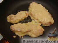 Фото приготовления рецепта: Куриное филе, запеченное в картофельном кляре - шаг №8