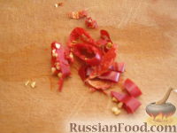 Фото приготовления рецепта: Суп-харчо из говядины с помидорами - шаг №5