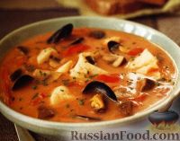 Фото к рецепту: Рыбный суп с мидиями и грибами