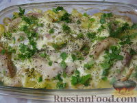 Фото приготовления рецепта: Запеканка из картофеля с рыбой - шаг №12