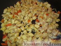 Фото приготовления рецепта: Окрошка с колбасой и фасолью - шаг №3