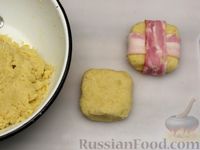 Фото приготовления рецепта: Картофельные котлеты в беконе, запечённые в духовке - шаг №5