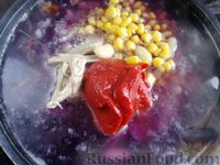 Фото приготовления рецепта: Борщ с краснокочанной капустой, фасолью и кукурузой - шаг №11